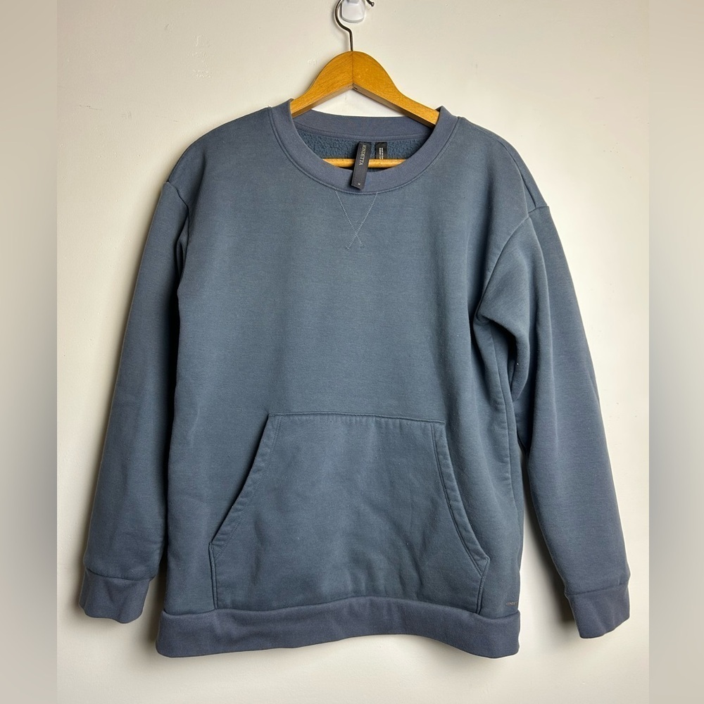 Mondetta Men's‎ Gray Sweatshirt M Minimalist Kangaroo Pockets Fleece Neutral
